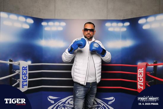 Galerie Fight Night Challenge 9, O2 universum