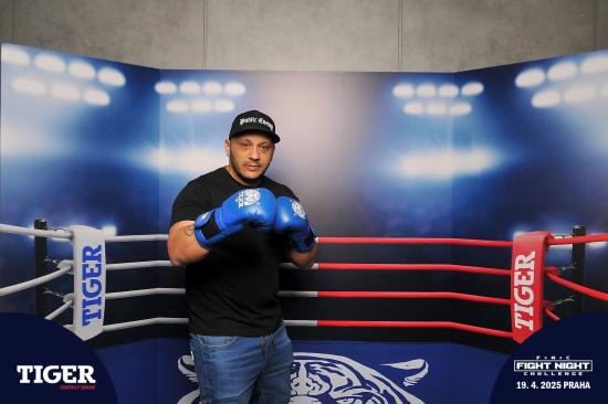 Galerie Fight Night Challenge 9, O2 universum
