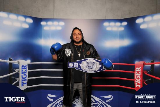 Galerie Fight Night Challenge 9, O2 universum