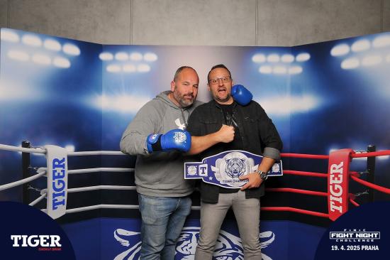 Galerie Fight Night Challenge 9, O2 universum