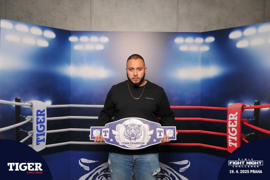 Galerie Fight Night Challenge 9, O2 universum