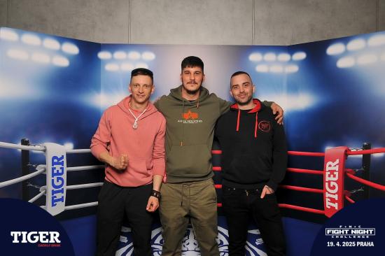 Galerie Fight Night Challenge 9, O2 universum