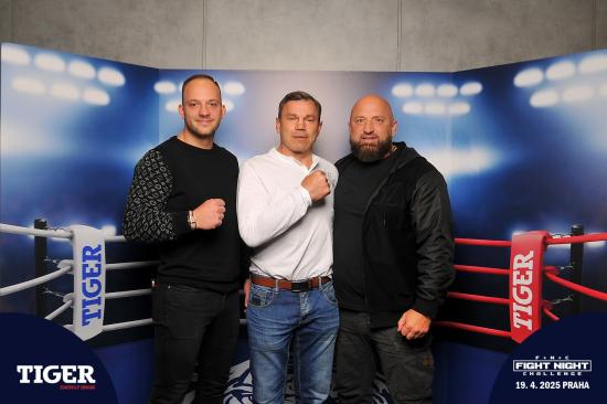Galerie Fight Night Challenge 9, O2 universum