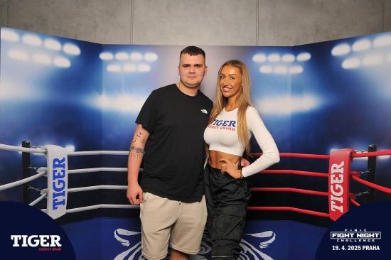 Galerie Fight Night Challenge 9, O2 universum