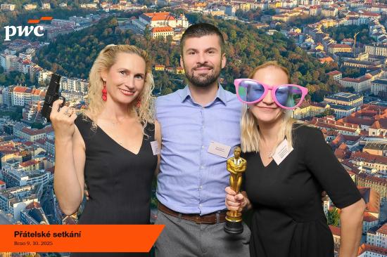 Fotografie z alba Firemní večírek PricewaterhouseCoopers, komplex Titanium