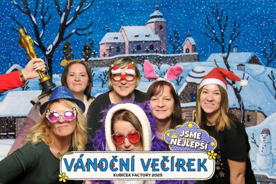 Fotografie z alba Vánoční večírek Kubíček Factory, Areál společnosti