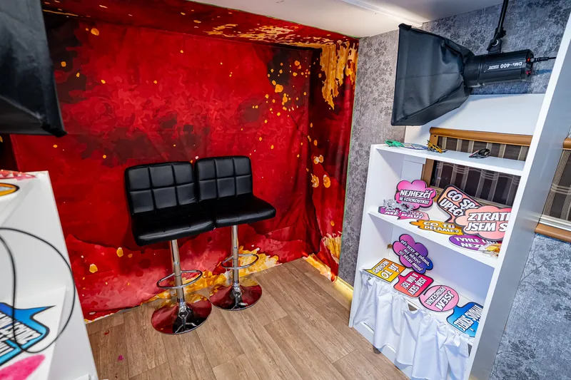 Prostor pro focení uvnitř fotokaravanu